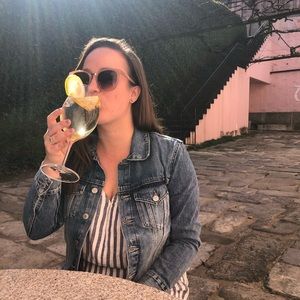 Meet your Posher, Lauren